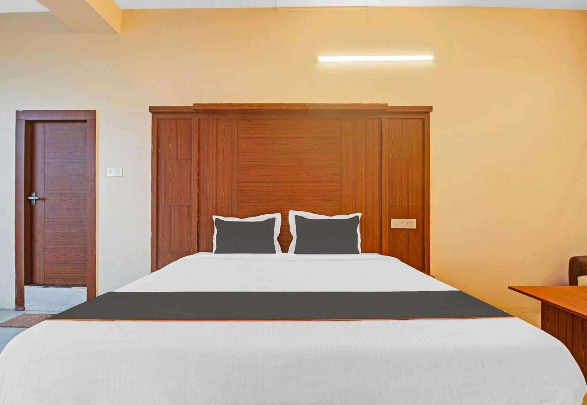Super Collection O Hotel Aqua Villa Near Netaji Subhash Chandra Bose International Airport Gauripur  Εξωτερικό φωτογραφία